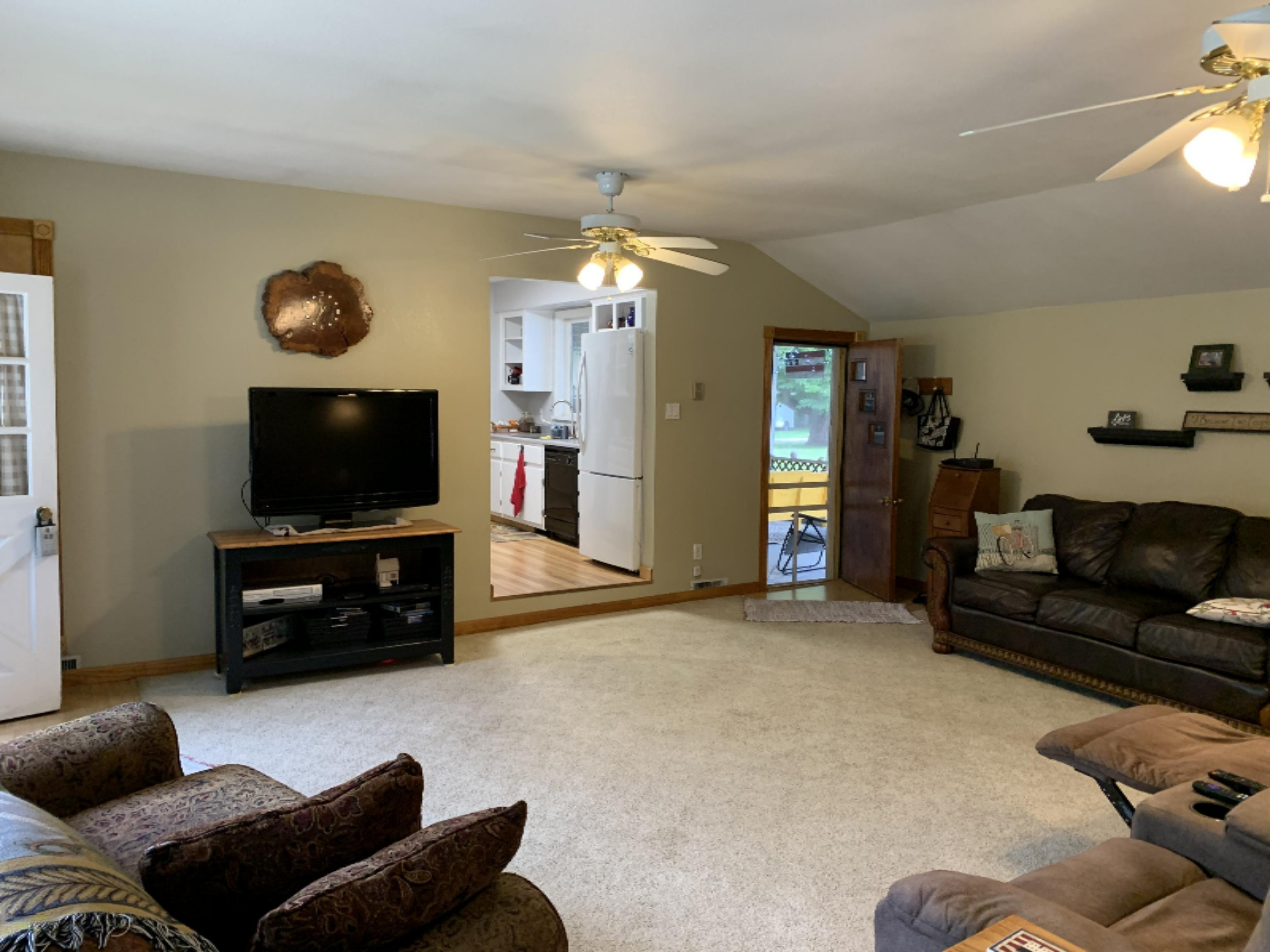 27206 Wait Road Sturgis, MI 49091 - Photo 12 of 37 Living Room