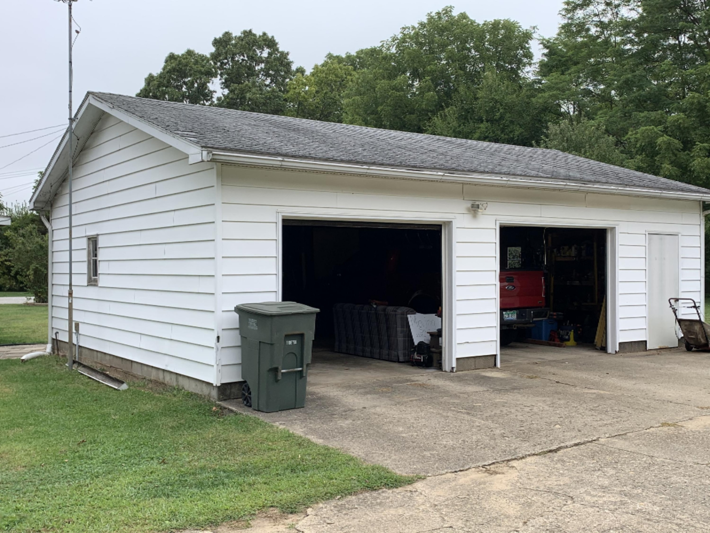 27206 Wait Road Sturgis, MI 49091 - Photo 32 of 37 Garage