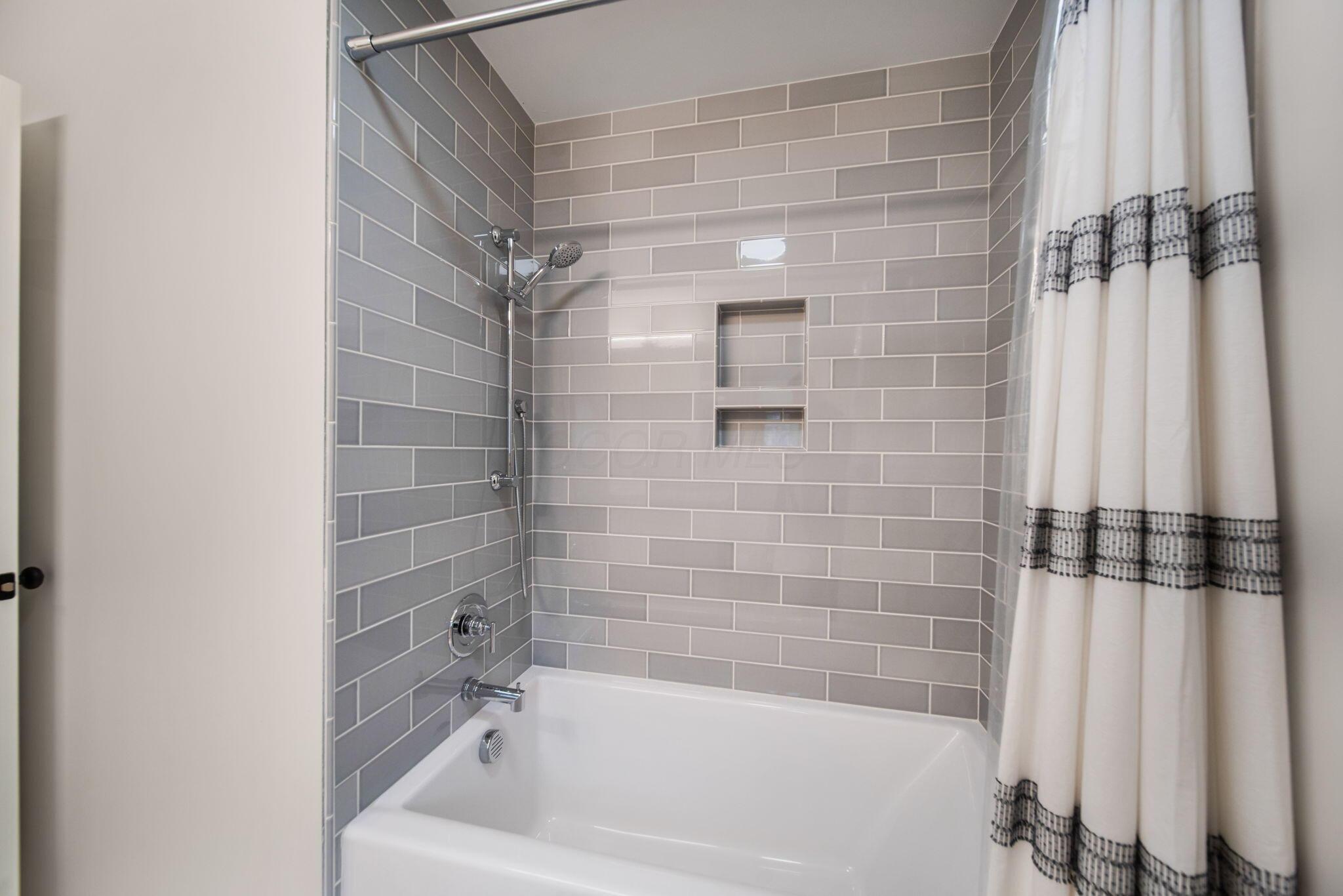 2670 Wexford Road Columbus, OH 43221 - Photo 39 of 56 2670 Wexford