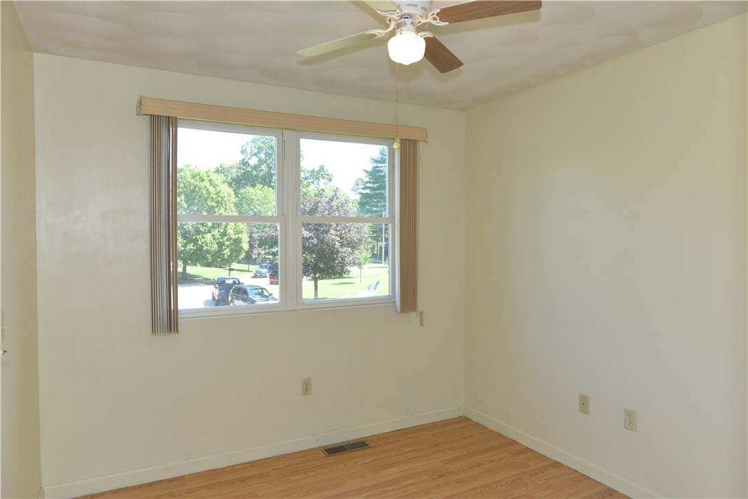 44 Step Circle Warwick, RI 02889 - Photo 11 of 33 Bedroom 2 Twelve By Eleven