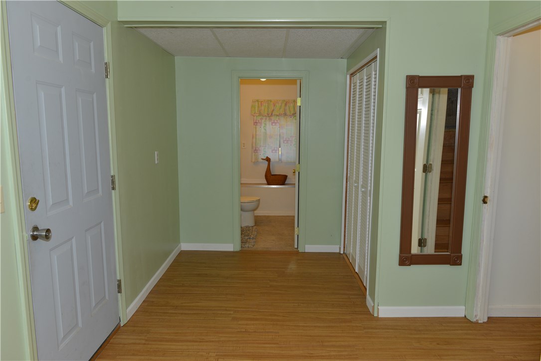 44 Step Circle Warwick, RI 02889 - Photo 13 of 33 Gallery Image 13