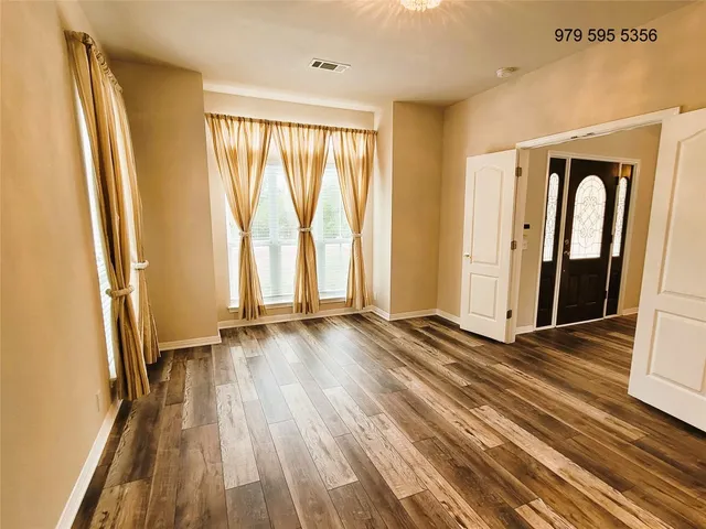 $3,400 | 8504 Young Lane, Austin, TX 78737