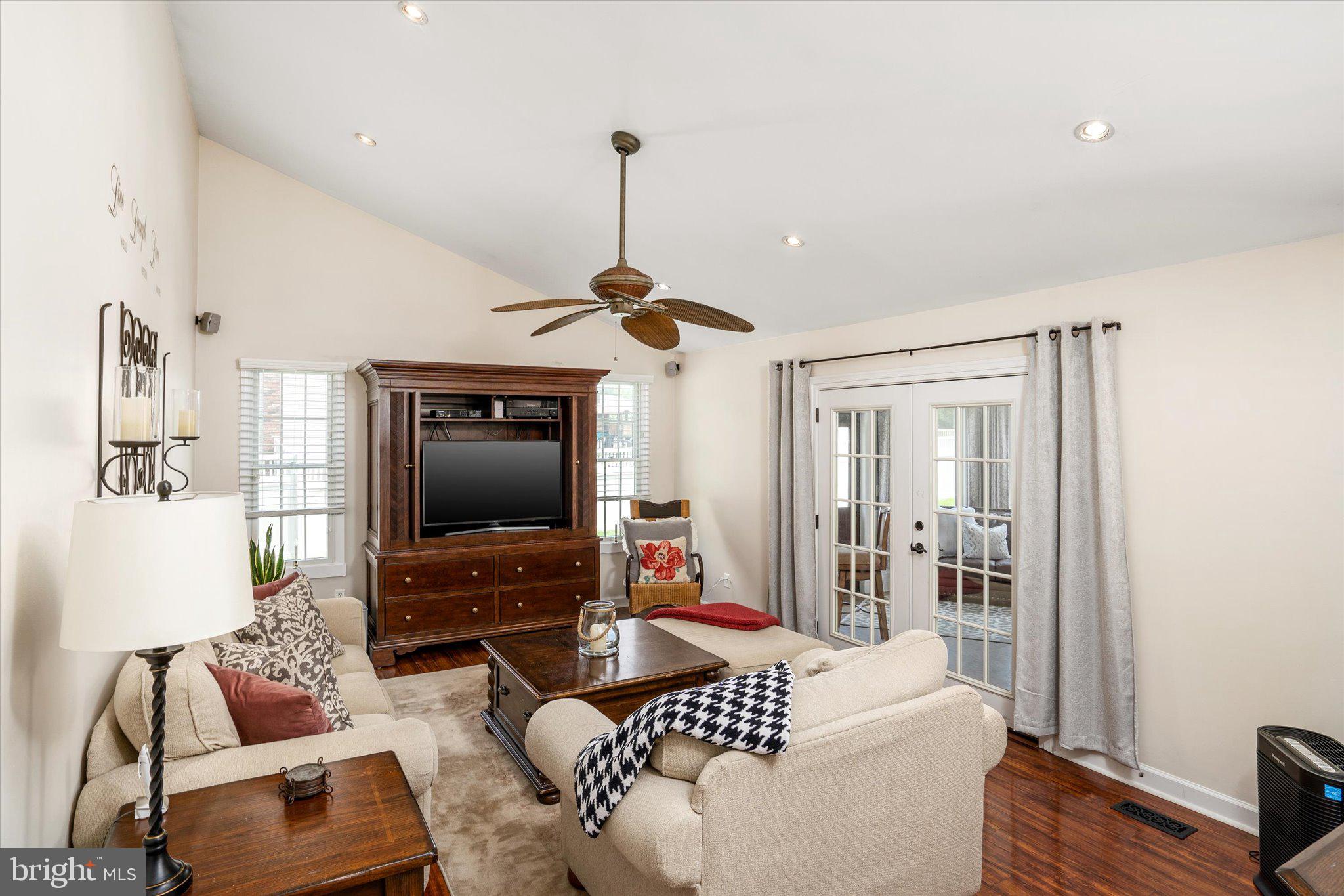 39 Ray Dwier Drive Hamilton, NJ 08690 - Photo 11 of 29