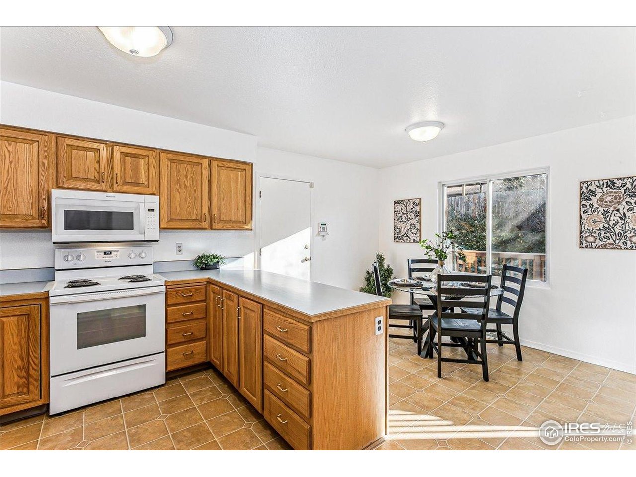1725 Ridgewood Road Fort Collins, CO 80526 - Photo 9 of 46 Eat-in kitchen