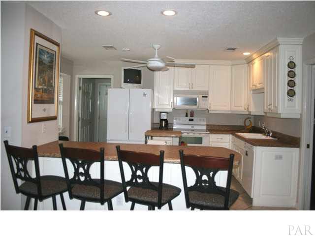 3925 Croydon Road Pensacola, FL 32514 - Photo 4 of 20 Spacious Kitchen