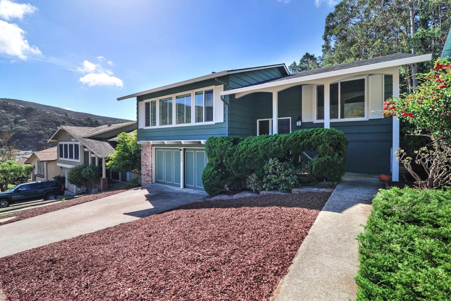 1045 Everglades Drive Pacifica, CA 94044 - Photo 1 of 30