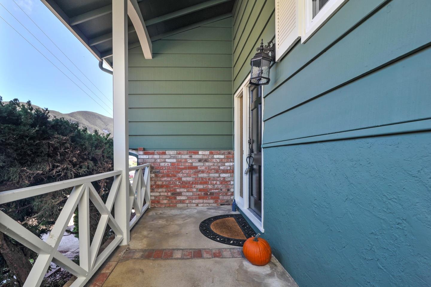 1045 Everglades Drive Pacifica, CA 94044 - Photo 3 of 30