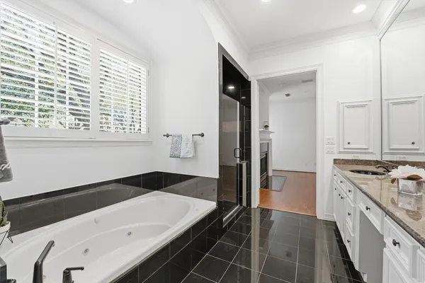 $6,000 | 3210 Maroneal Street, Houston, TX 77025