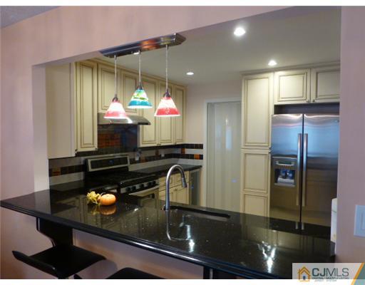 39 Rainford Road Edison, NJ 08820 - Photo 13 of 14