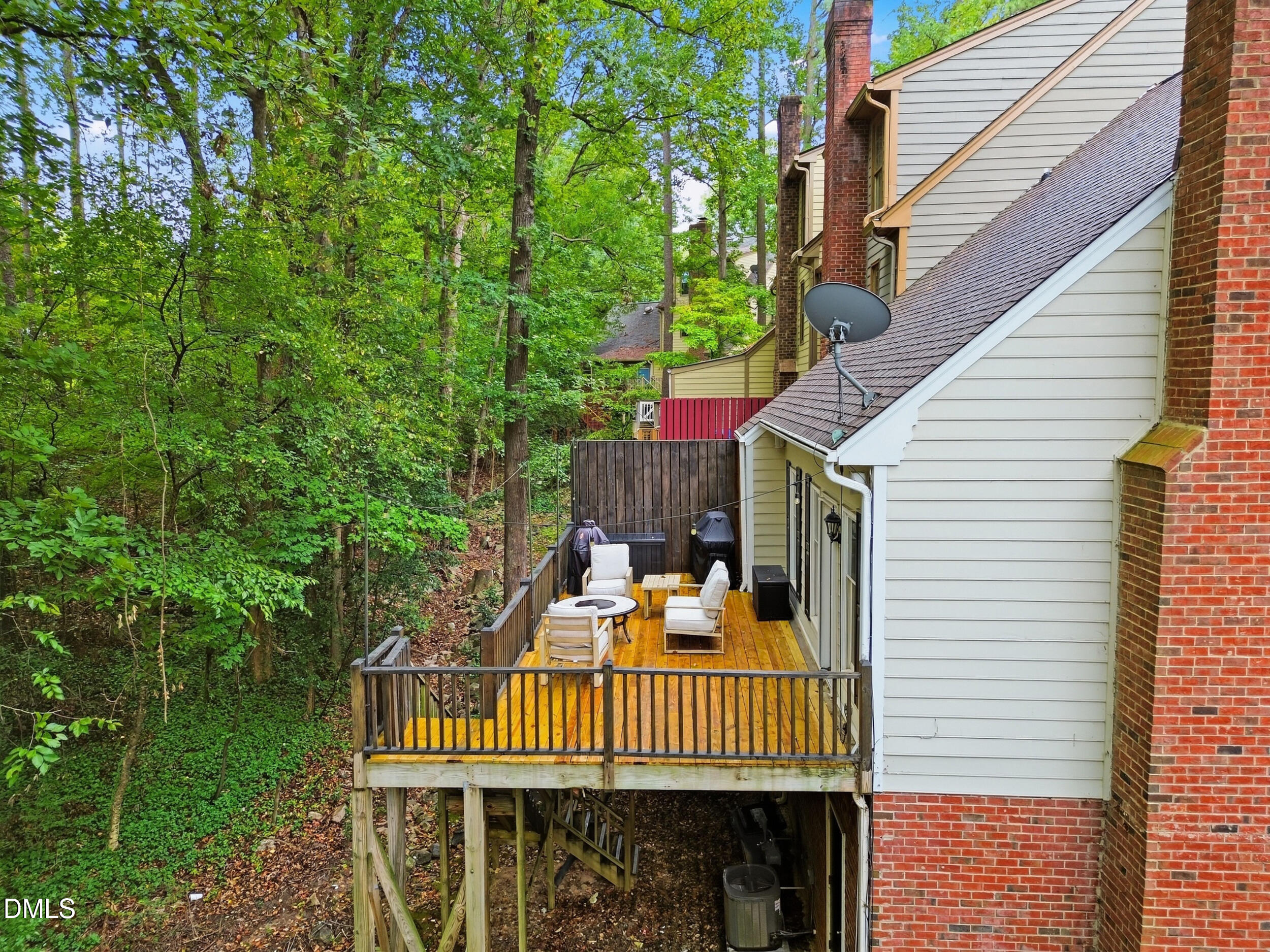 6814 Gloucester Road Raleigh, NC 27612 - Photo 21 of 30 pearce-media-6814-gloucester-rd-34