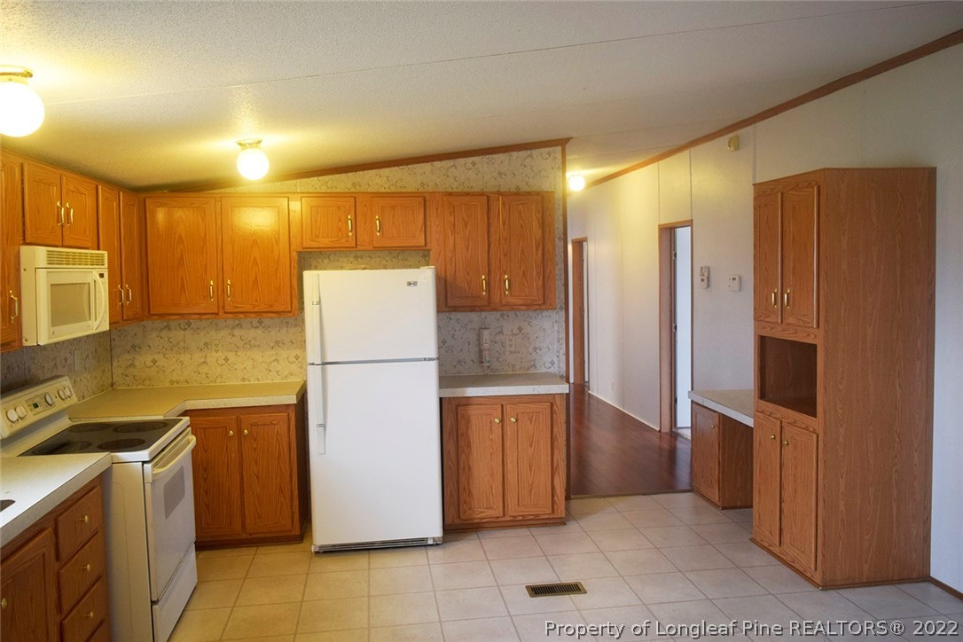 5571 Red Springs Road Red Springs, NC 28377 - Photo 17 of 35 Gallery Image 17