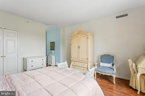 $535,000 | 19350 Magnolia Grove Square, Unit 406, Leesburg, VA 20176