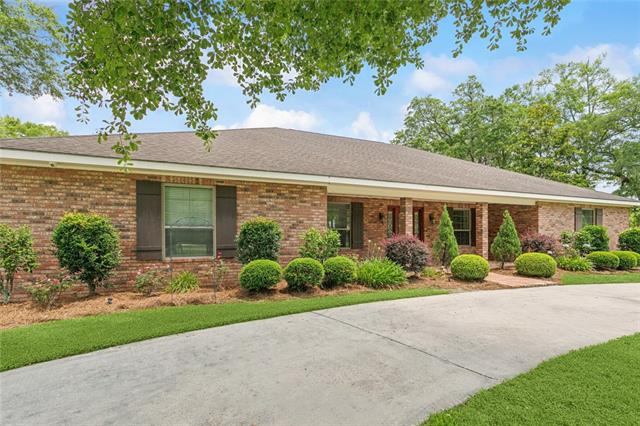 63 Doubloon Drive Slidell, LA 70461 - Photo 3 of 52