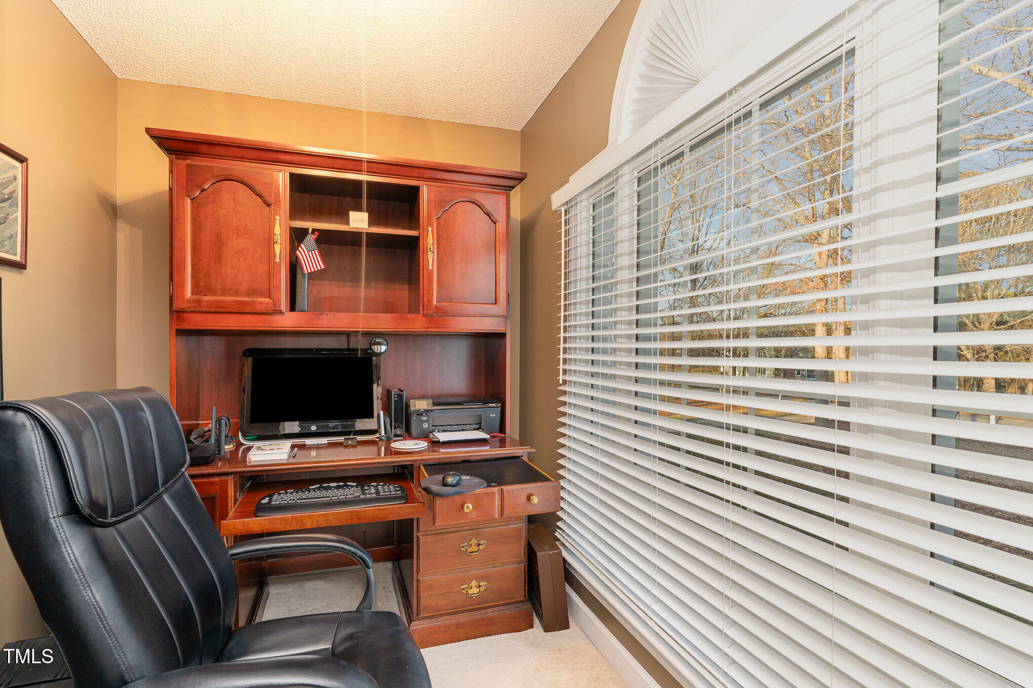 6132 Wolverhampton Drive Raleigh, NC 27603 - Photo 20 of 40 a work space with furniture