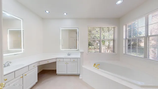 $3,900 | 10061 Vineyard Lake Road East, Jacksonville, FL 32256