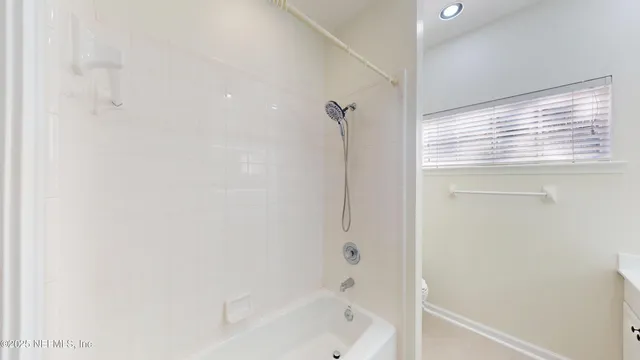 $3,900 | 10061 Vineyard Lake Road East, Jacksonville, FL 32256