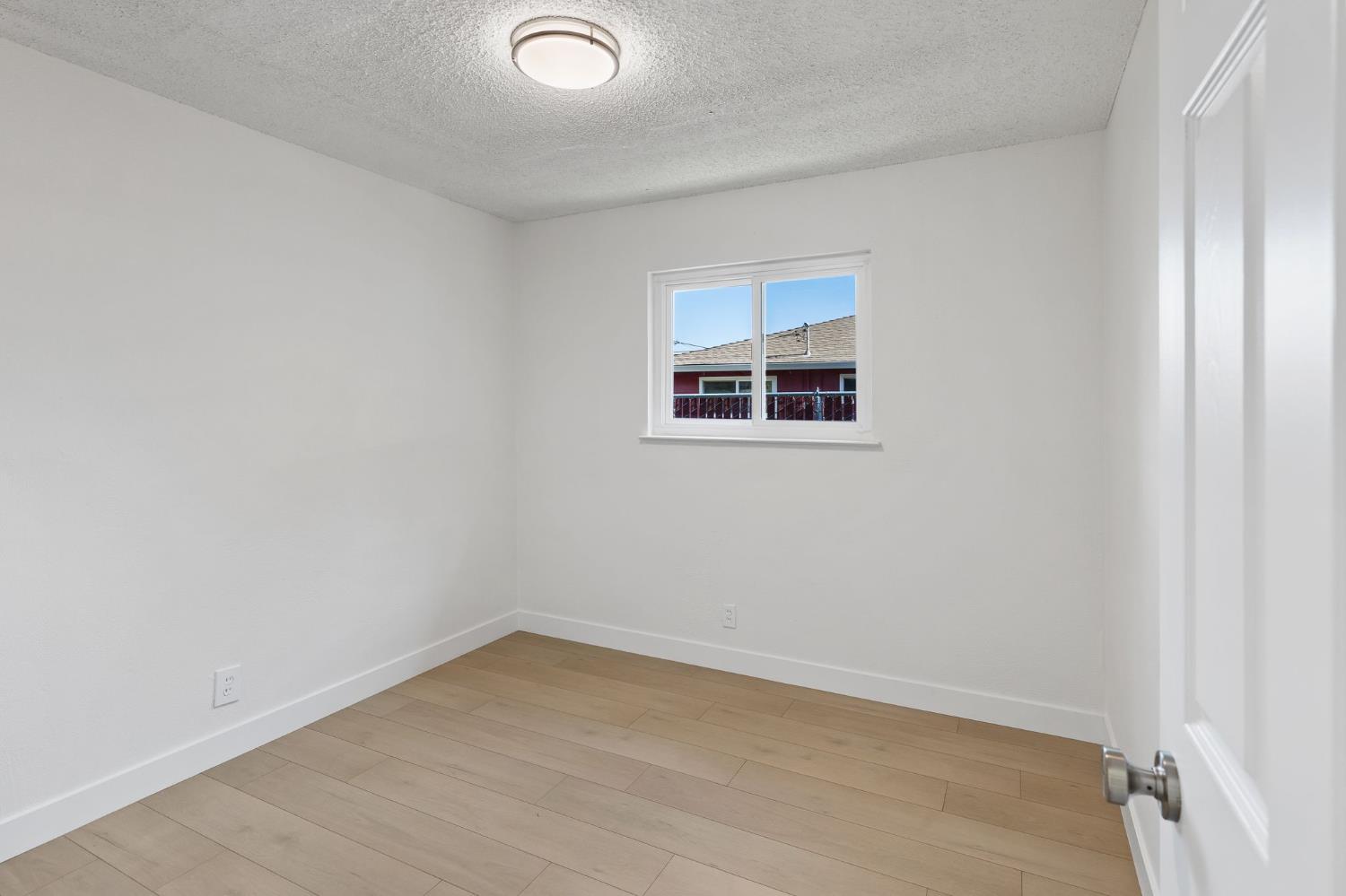 3270 Nareb Street Sacramento, CA 95838 - Photo 16 of 28 an empty room with a window