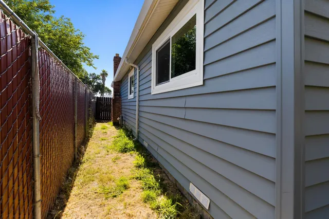 $375,000 | 3270 Nareb Street, Sacramento, CA 95838