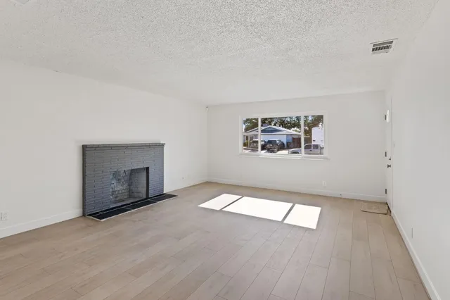 $375,000 | 3270 Nareb Street, Sacramento, CA 95838