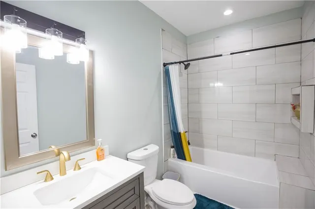 $240,000 | 4540 Northeast 38th Street, Kansas City, MO 64117