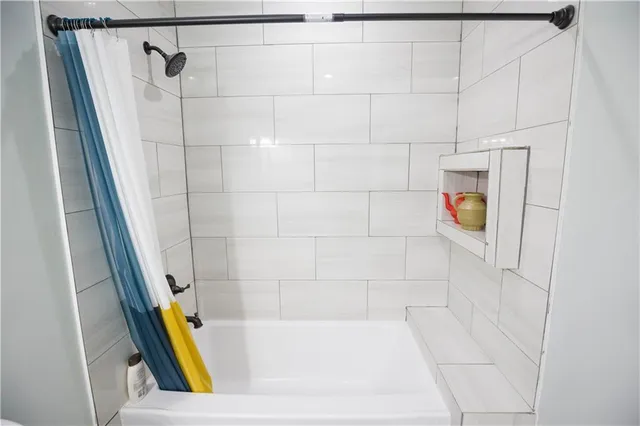 $240,000 | 4540 Northeast 38th Street, Kansas City, MO 64117