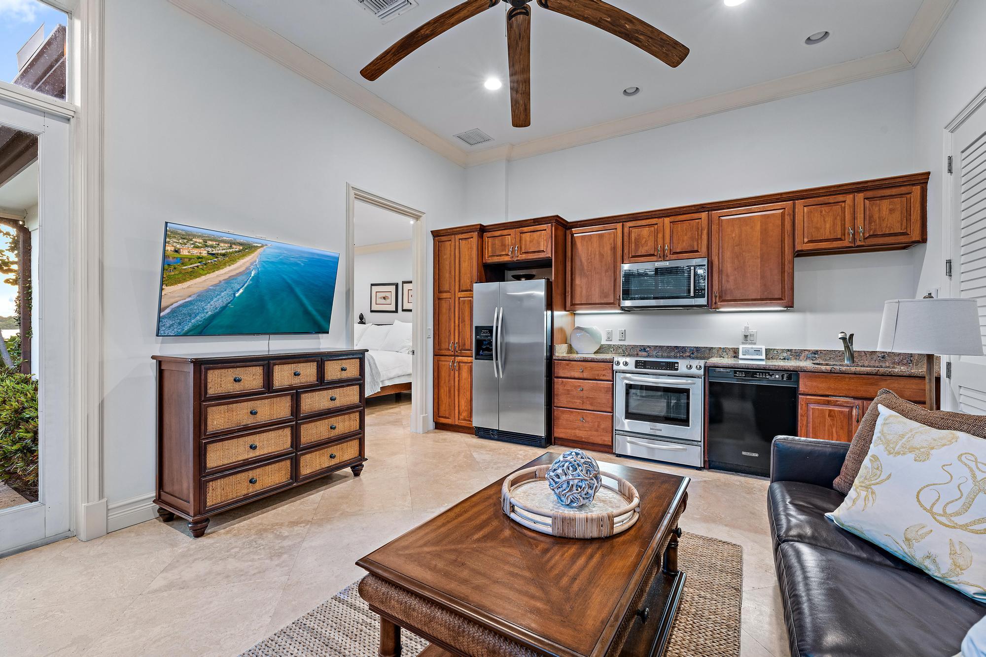 613 South Beach Road Jupiter, FL 33469 - Photo 69 of 74 Guest House Living Room/Kitchen