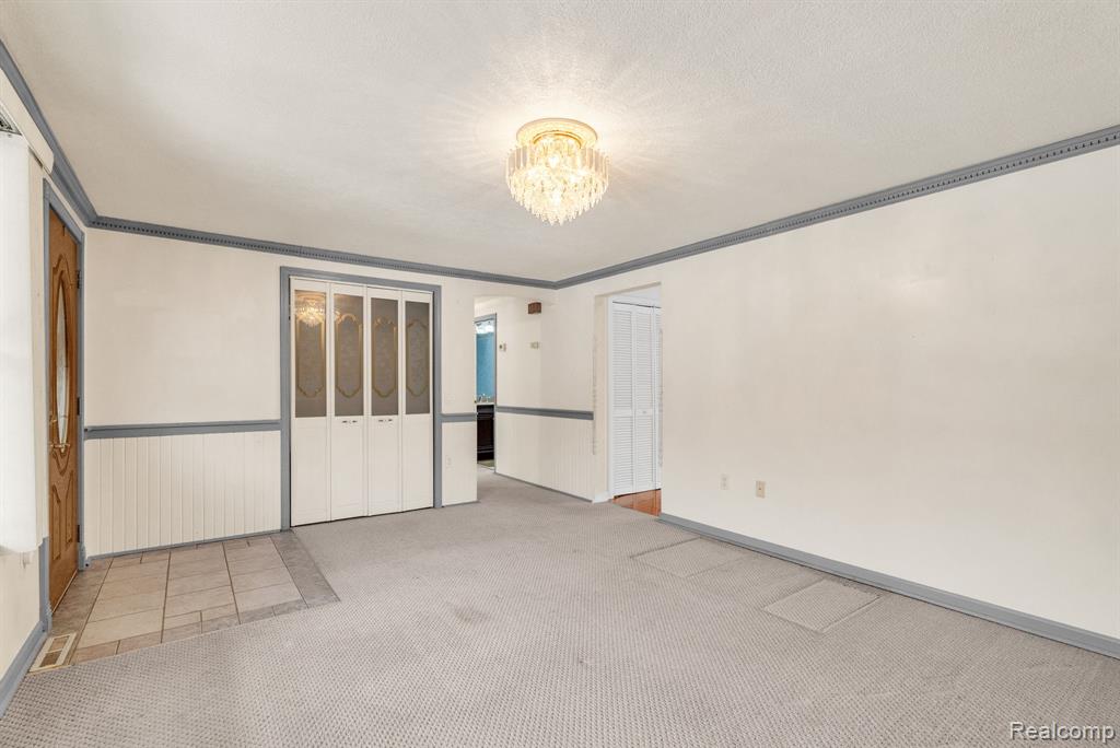 2650 Alger Road Port Huron, MI 48060 - Photo 10 of 49