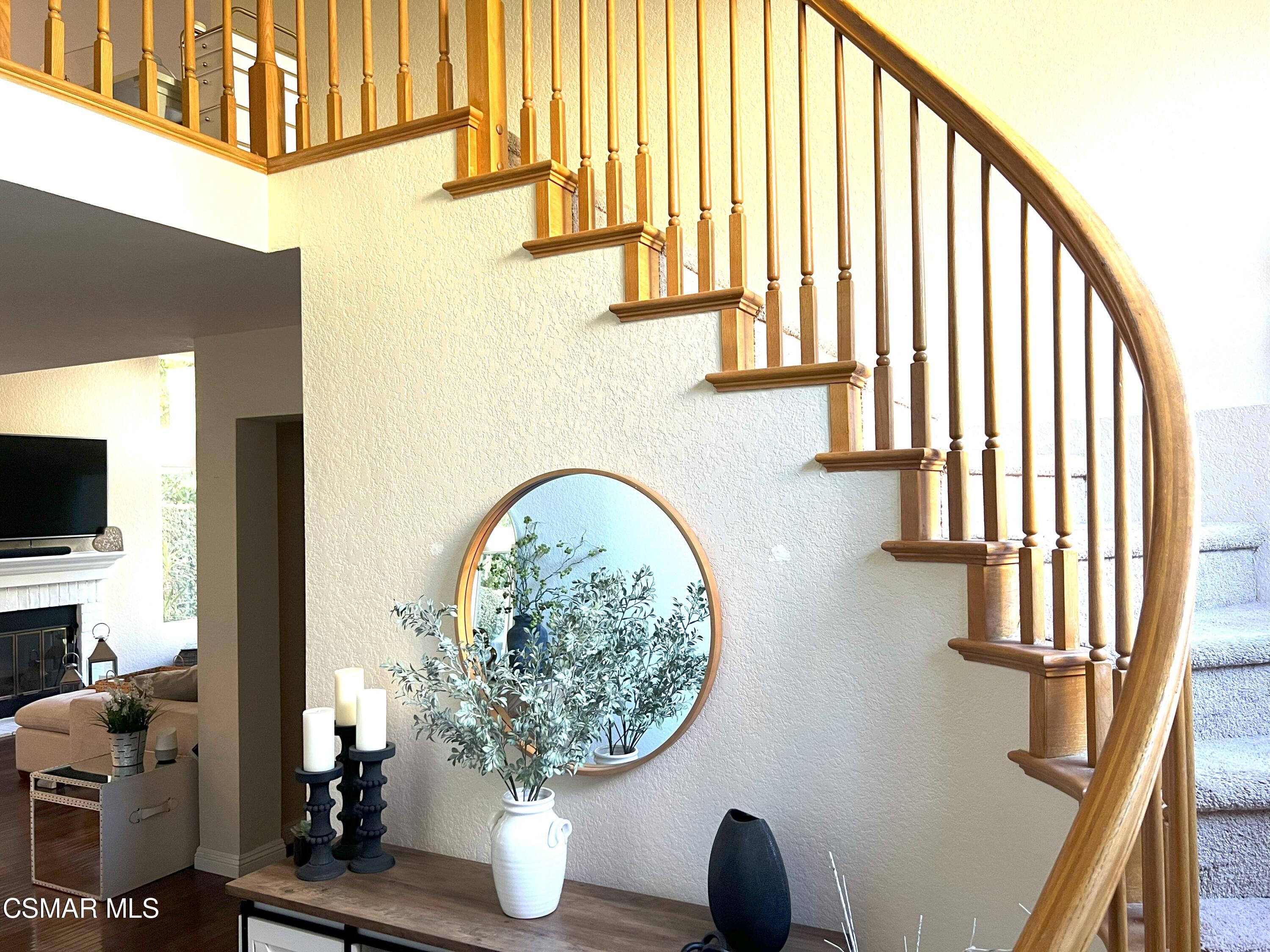 581 Fairfield Road Simi Valley, CA 93065 - Photo 12 of 24 581 Fairfield - Entry