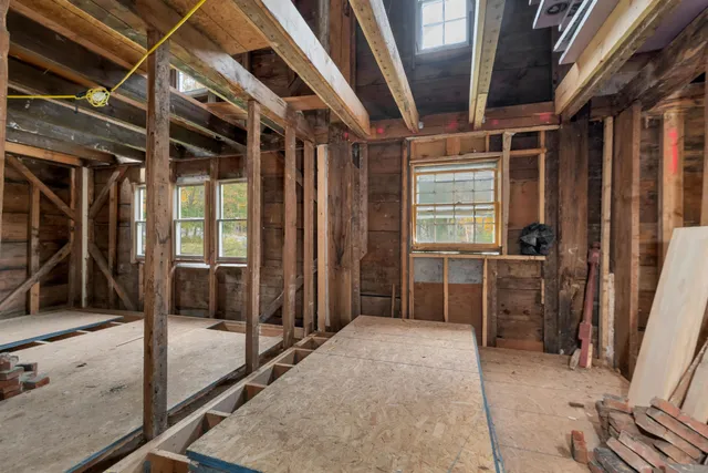 $349,000 | 42 College Road, Wolfeboro, NH 03894