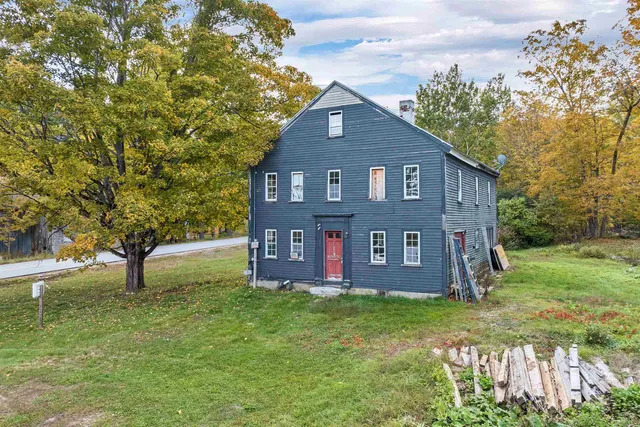 $349,000 | 42 College Road, Wolfeboro, NH 03894