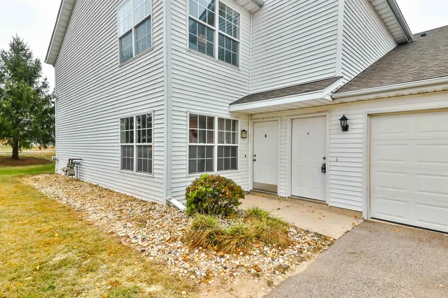 $144,900 | 13000 Primrose Place, Unit A, Poplar Grove, IL 61065