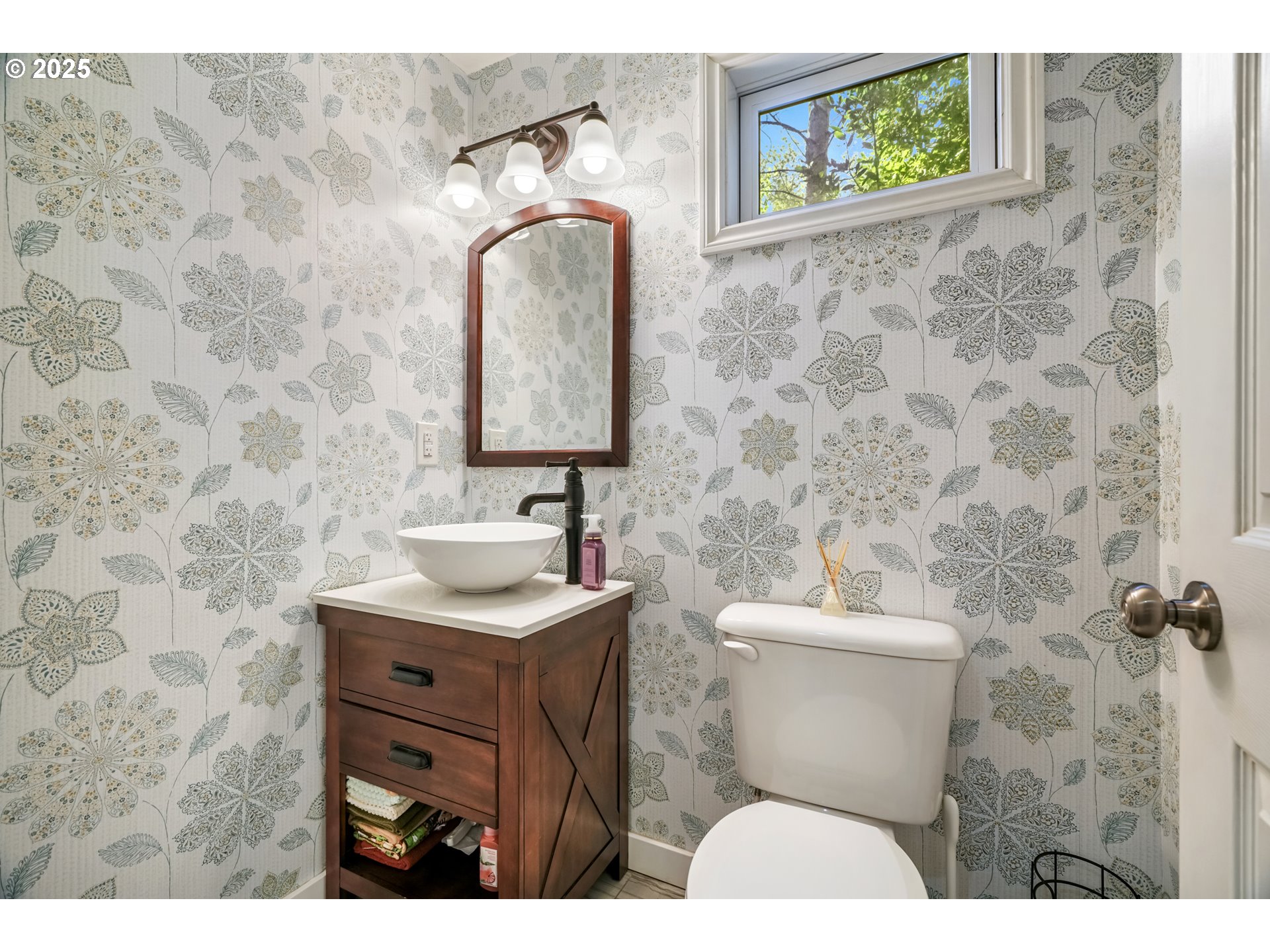 2418 Southwest Nebraska Street Portland, OR 97239 - Photo 16 of 37 Gallery Image 16