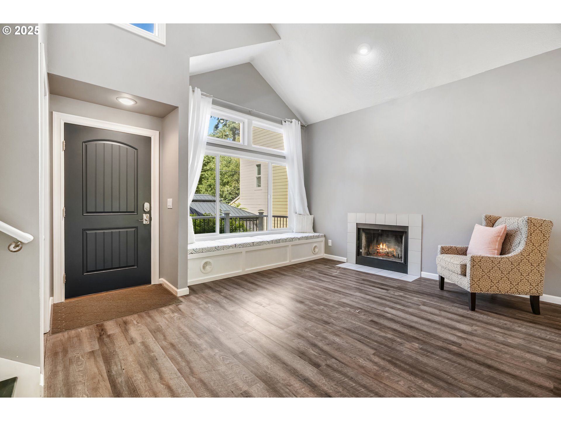 2418 Southwest Nebraska Street Portland, OR 97239 - Photo 3 of 37 Gallery Image 3