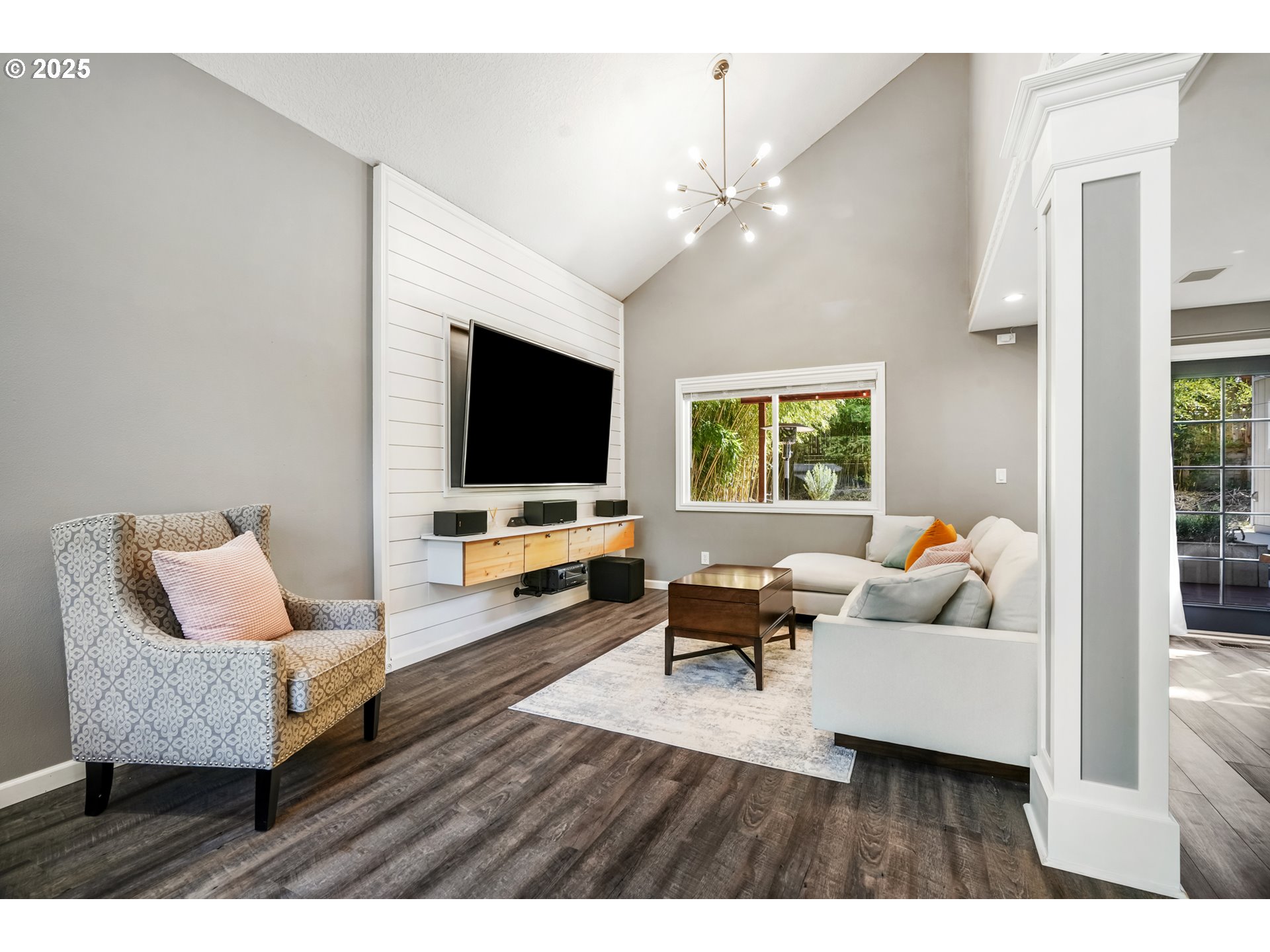 2418 Southwest Nebraska Street Portland, OR 97239 - Photo 6 of 37 Gallery Image 6