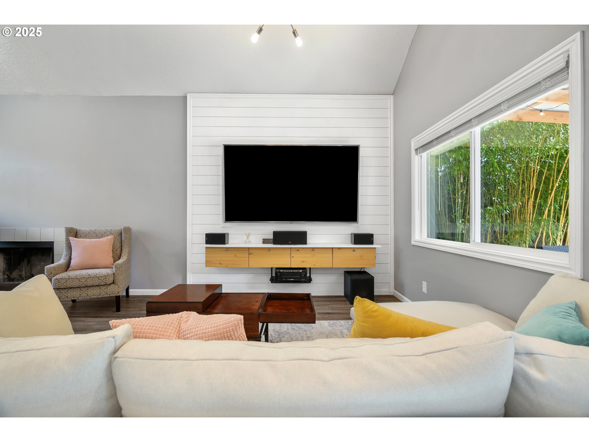 2418 Southwest Nebraska Street Portland, OR 97239 - Photo 7 of 37 Gallery Image 7
