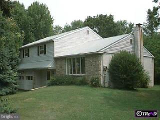 235 Mallard Road Holland, PA 18966 - Photo 1 of 1 Gallery Image 1