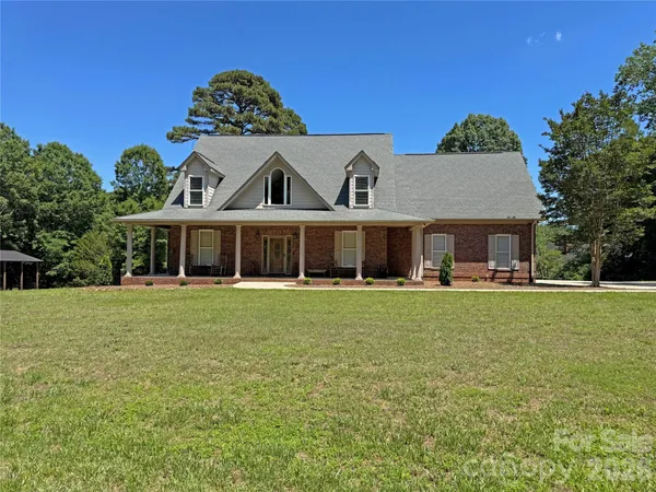 $950,000 | 132 Monarch Lane, Mooresville, NC 28115