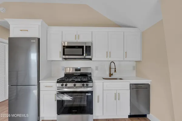 $1,175,000 | 39 Sea Drift Avenue, Highlands, NJ 07732