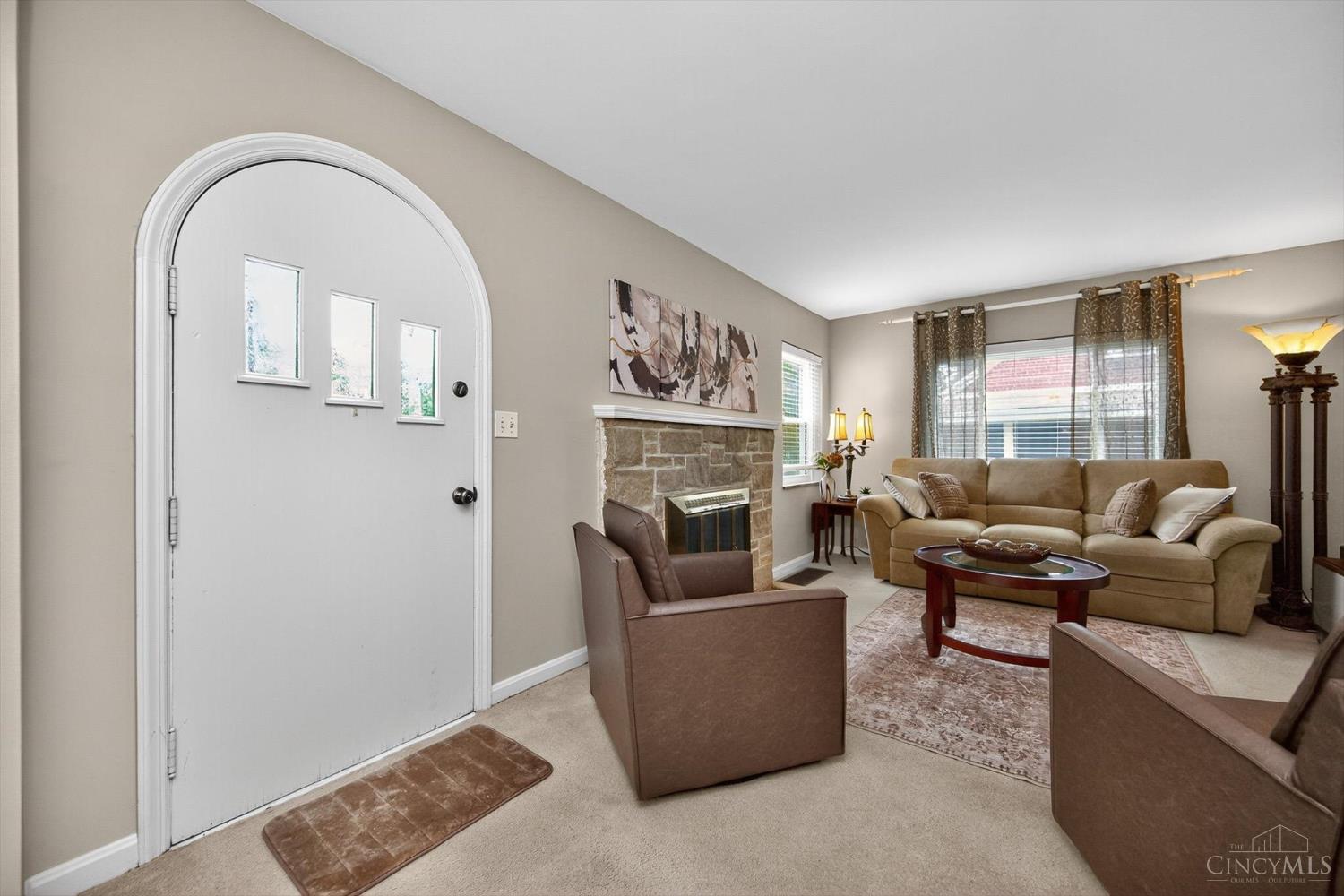 3899 Banks Road Cincinnati, OH 45245 - Photo 5 of 52 Gallery Image 5