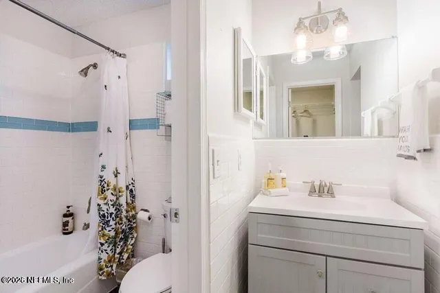 $3,100 | 1318 Eastwind Drive, Jacksonville Beach, FL 32250