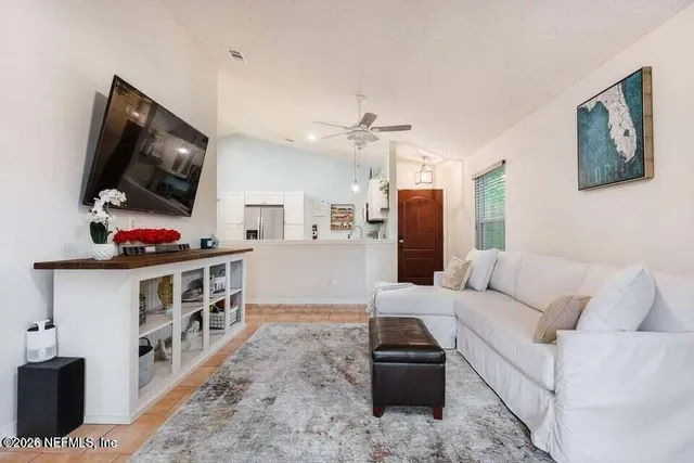 $3,100 | 1318 Eastwind Drive, Jacksonville Beach, FL 32250