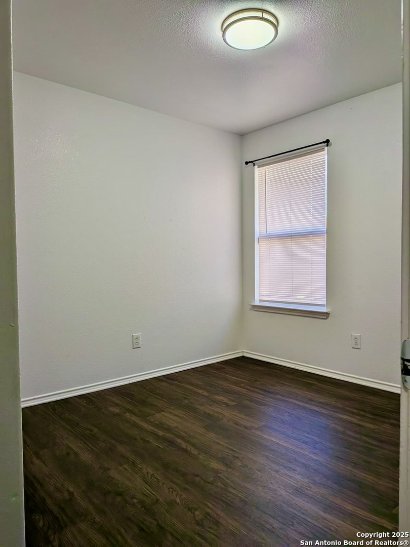 531 Reba Converse, TX 78109 - Photo 13 of 15