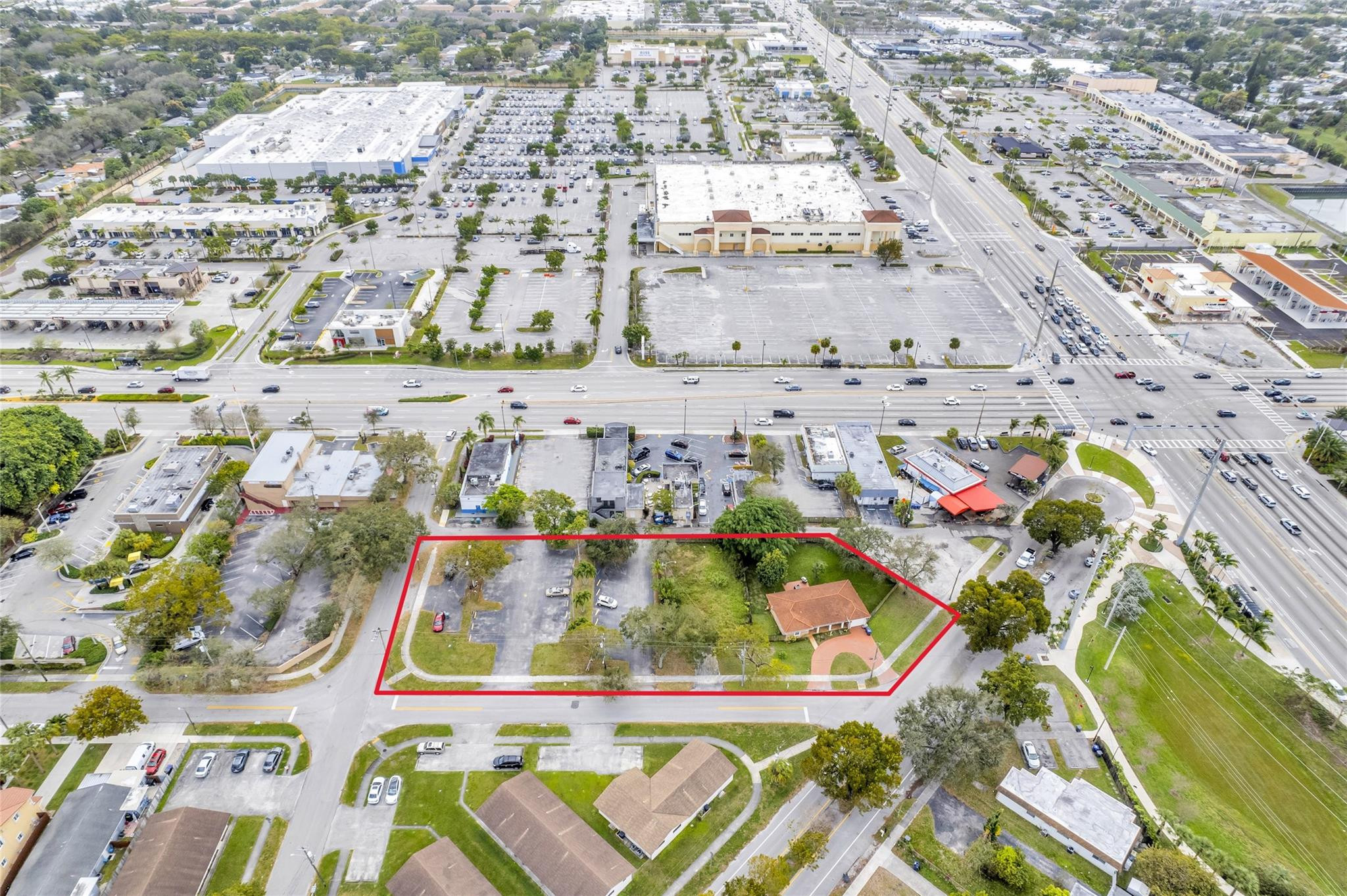 5912 Tyler Street Hollywood, FL 33021 - Photo 2 of 17 Photo 2