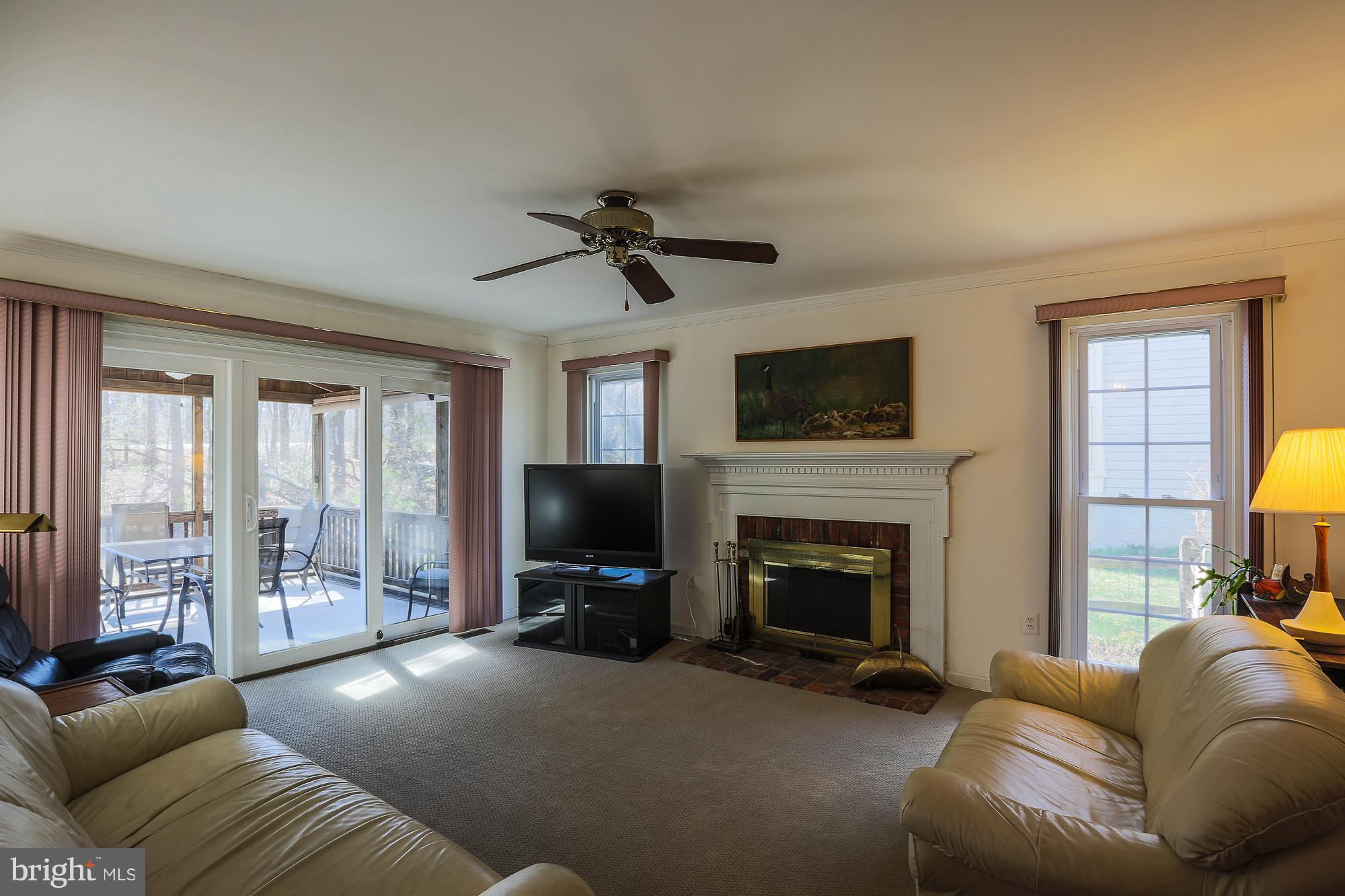 8609 Ashcroft Drive Laurel, MD 20708 - Photo 11 of 29 Family Room