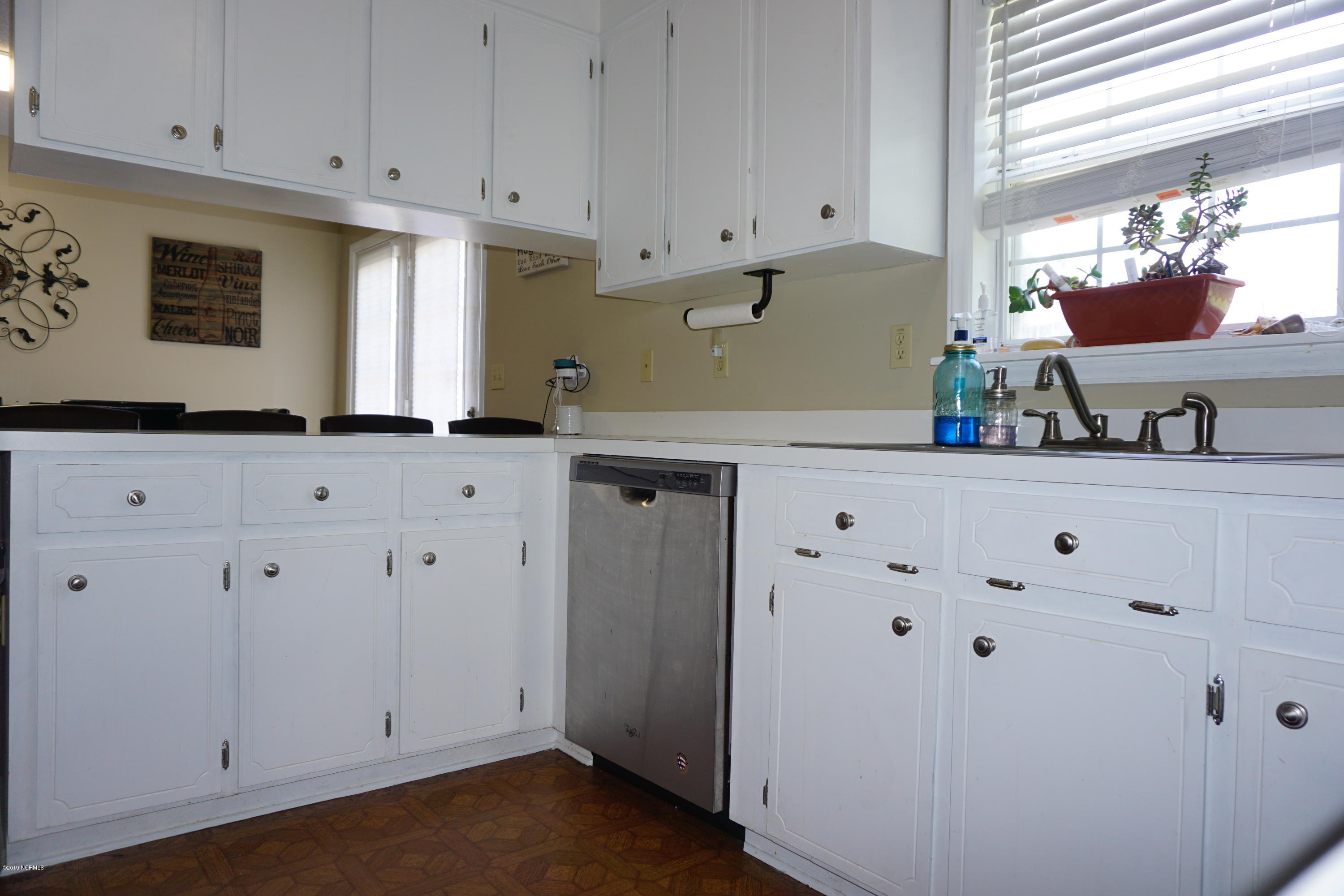 2905 Cobb Road Kinston, NC 28501 - Photo 13 of 40 Kitchen