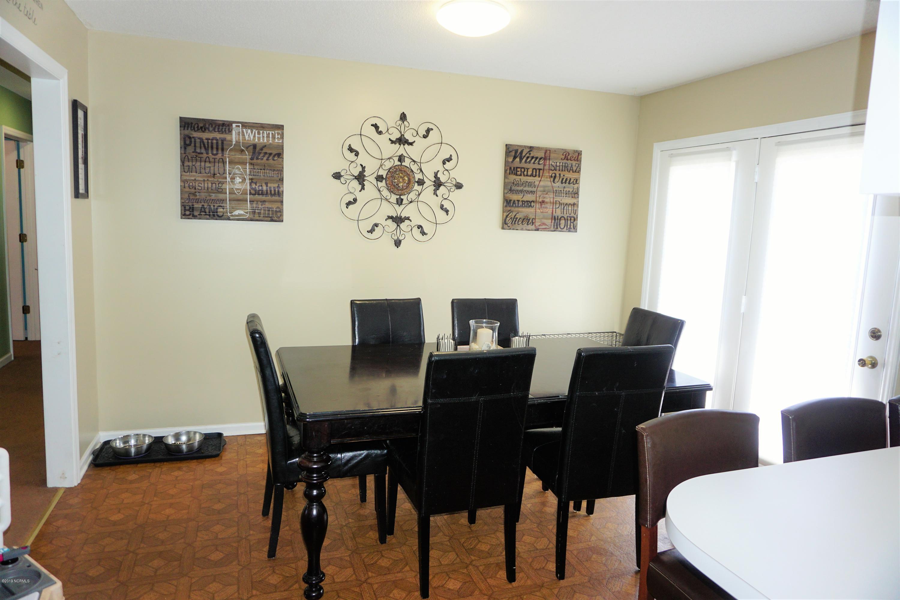 2905 Cobb Road Kinston, NC 28501 - Photo 17 of 40 Dining Room