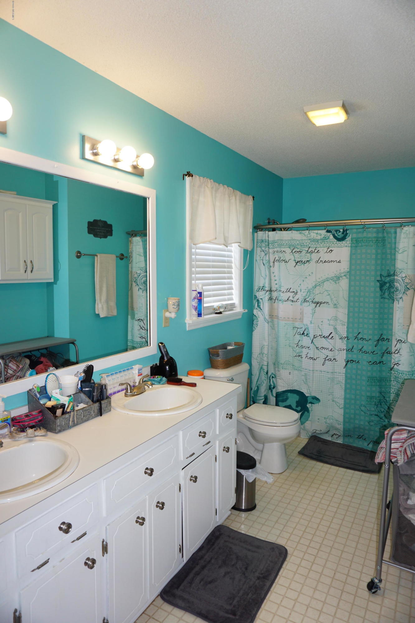 2905 Cobb Road Kinston, NC 28501 - Photo 26 of 40 Master Bath