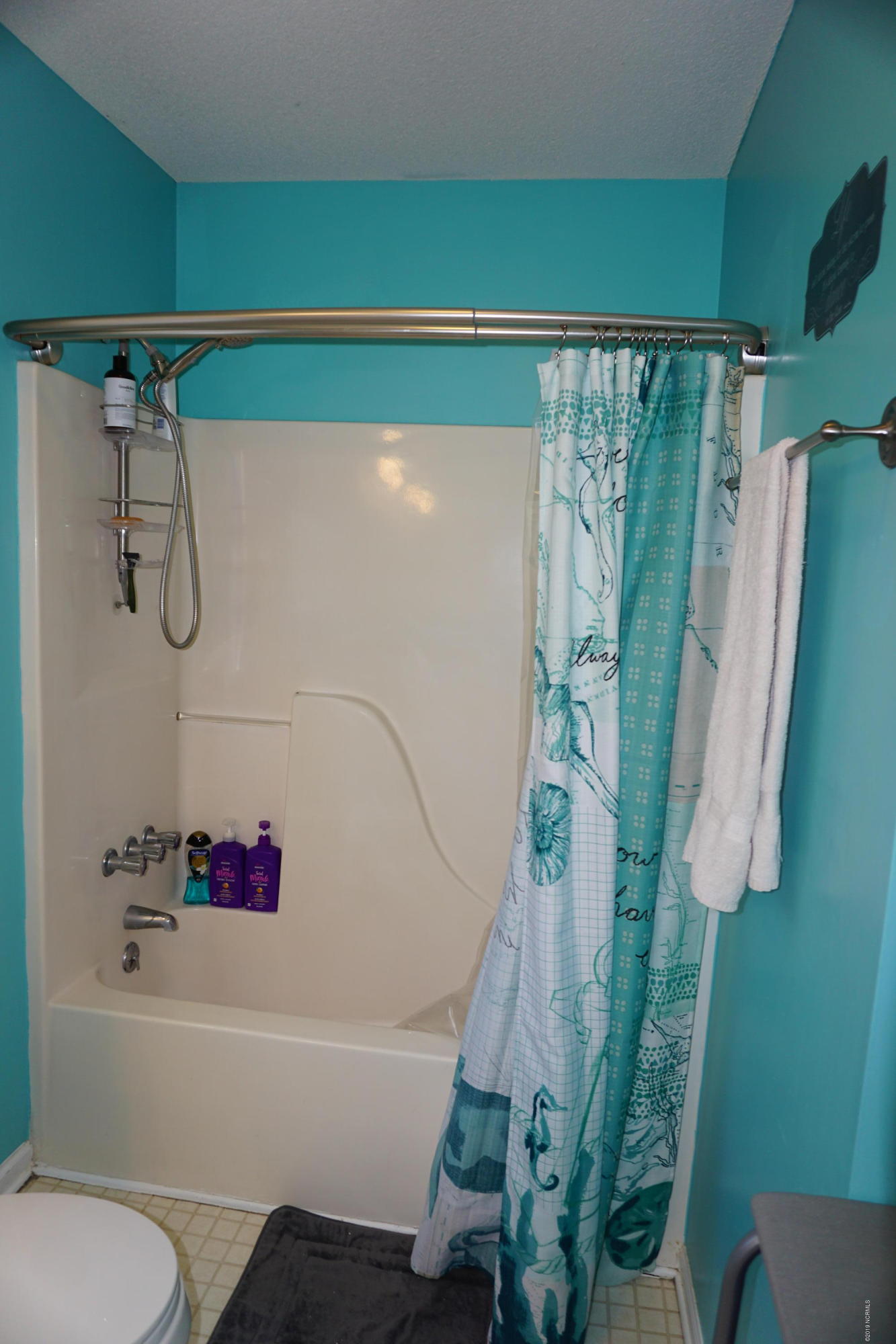 2905 Cobb Road Kinston, NC 28501 - Photo 27 of 40 Master Bath