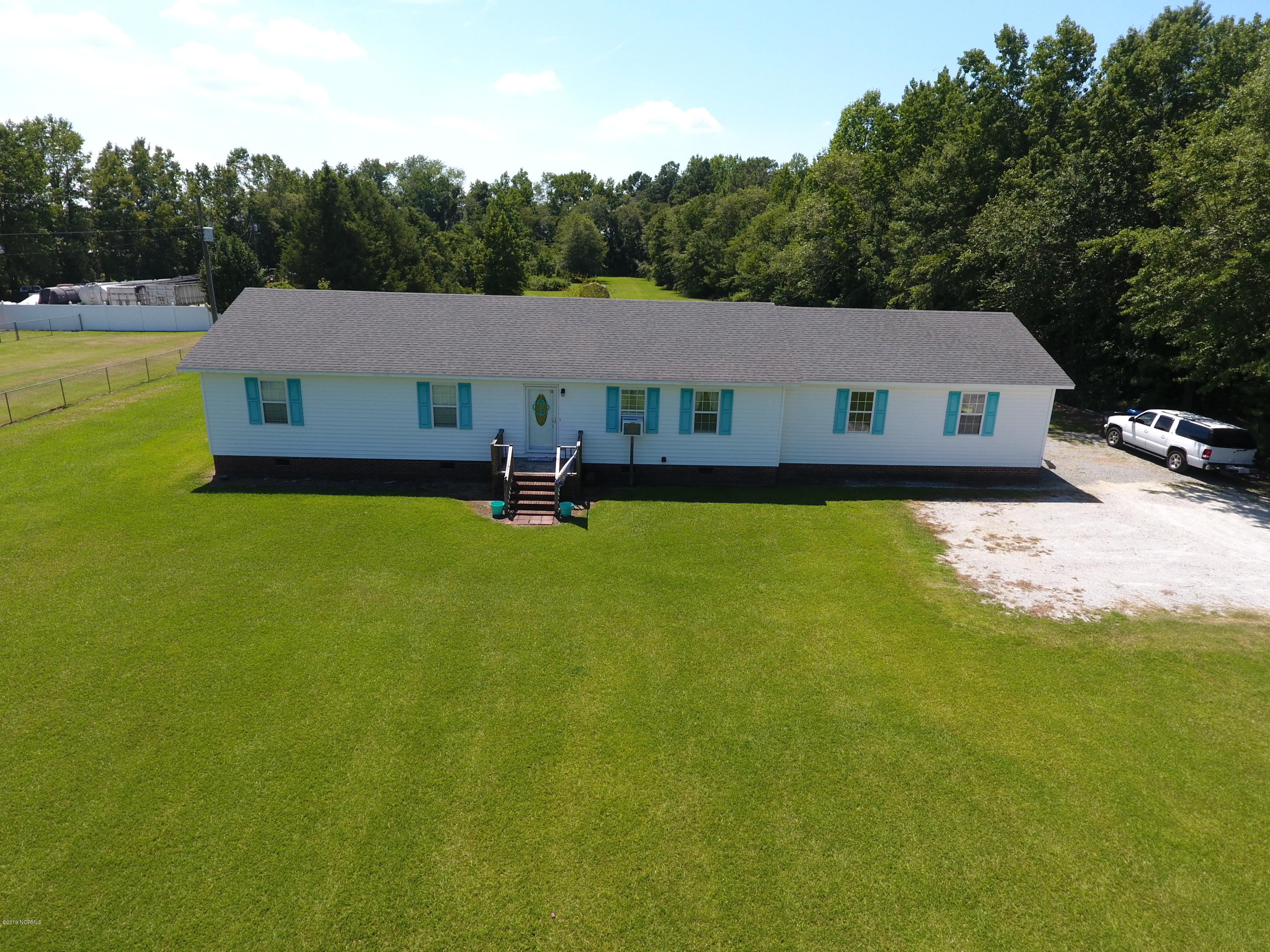 2905 Cobb Road Kinston, NC 28501 - Photo 4 of 40 Front View
