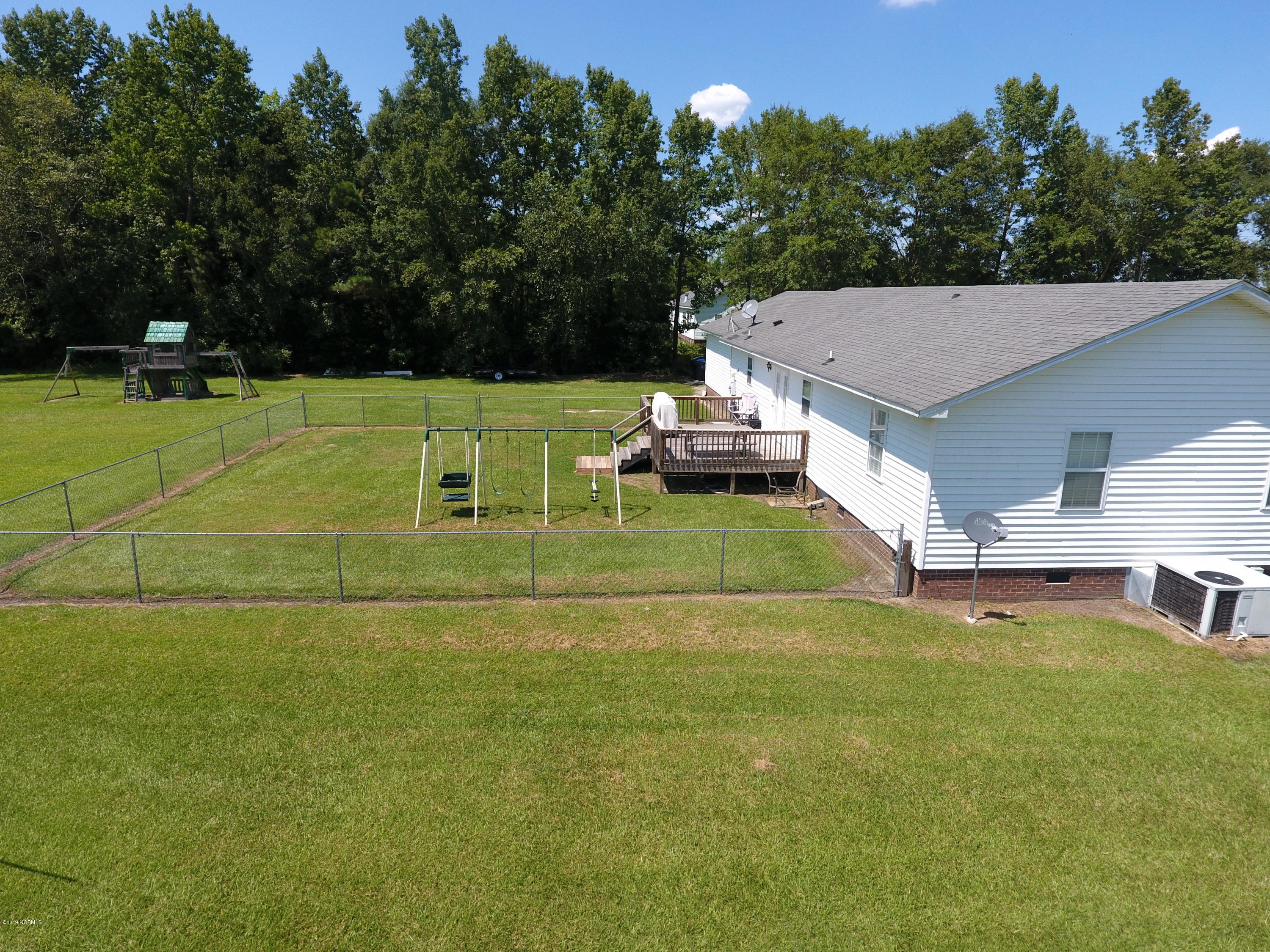 2905 Cobb Road Kinston, NC 28501 - Photo 6 of 40 View of back